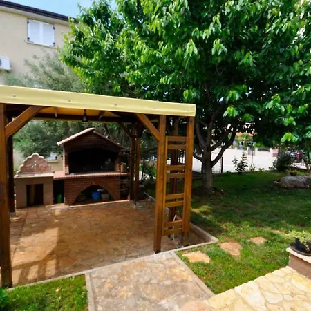 Ana M * Novigrad Istria