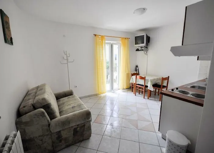 Ana M * Novigrad Istria