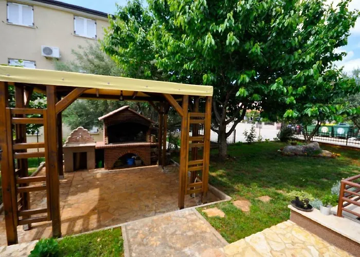 Ana M * Novigrad Istria